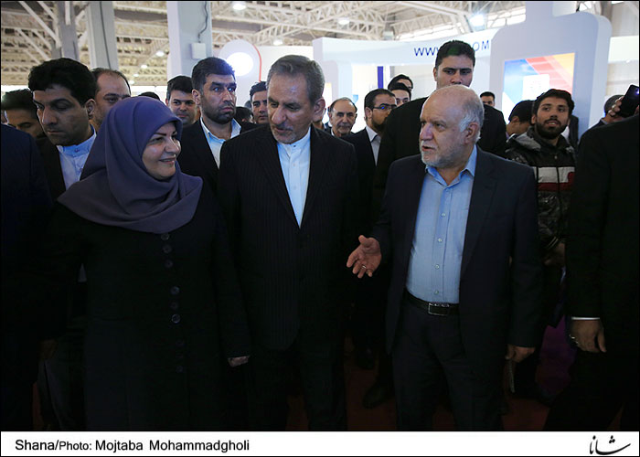 افتتاحیه دهمین نمایشگاه بین المللی ایران پلاست