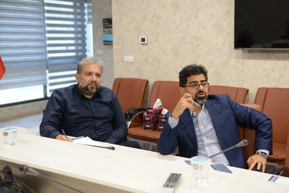 جلسه مشترک مدیران روابط عمومی هلدینگ های پتروشیمی به میزبانی انجمن صنفی کارفرمایی صنعت پتروشیمی+ عکس